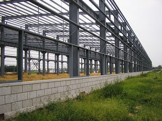 Hoekstaal voorontworpen opslaggebouwen voor de bouw